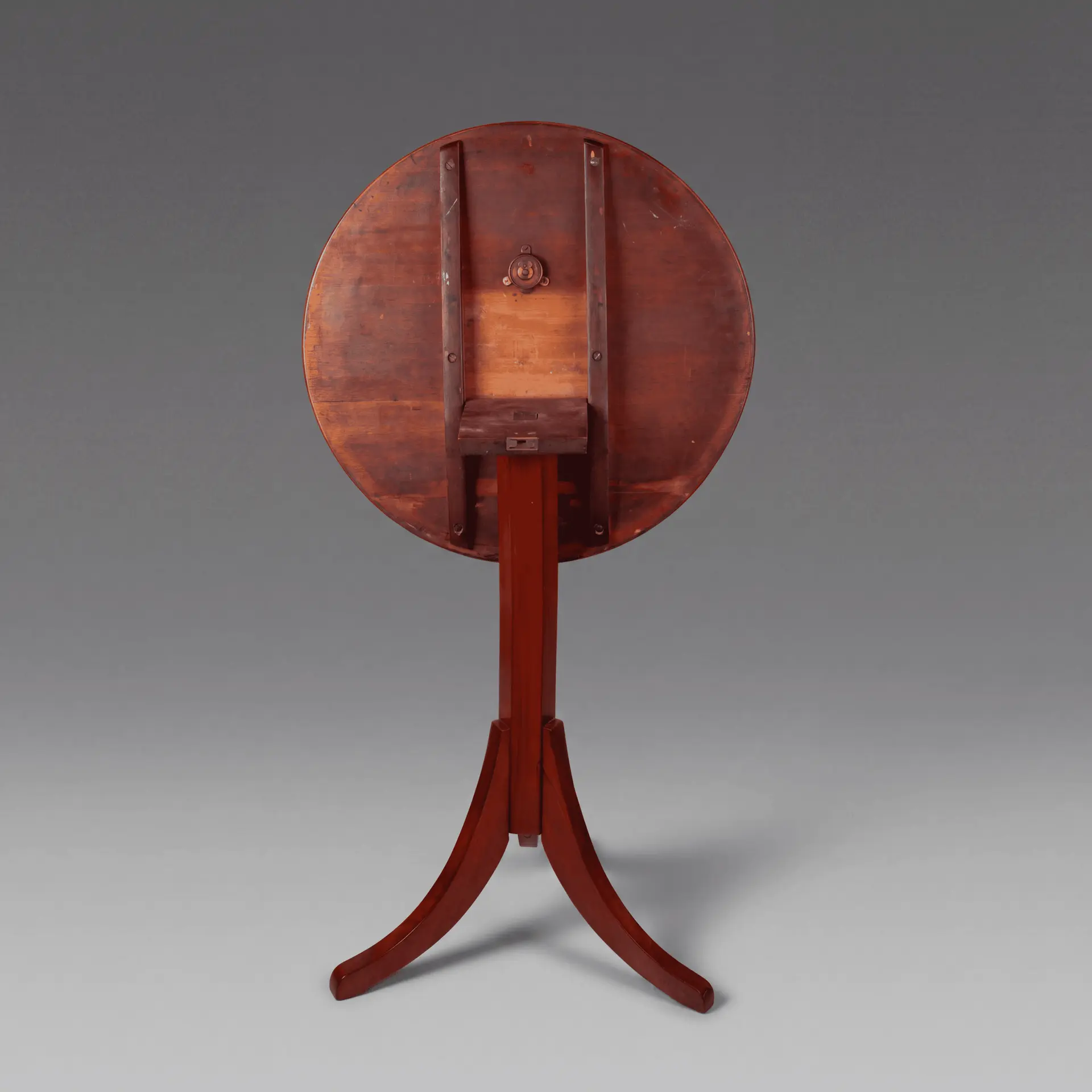Biedermeier Side Table · vista 3/3