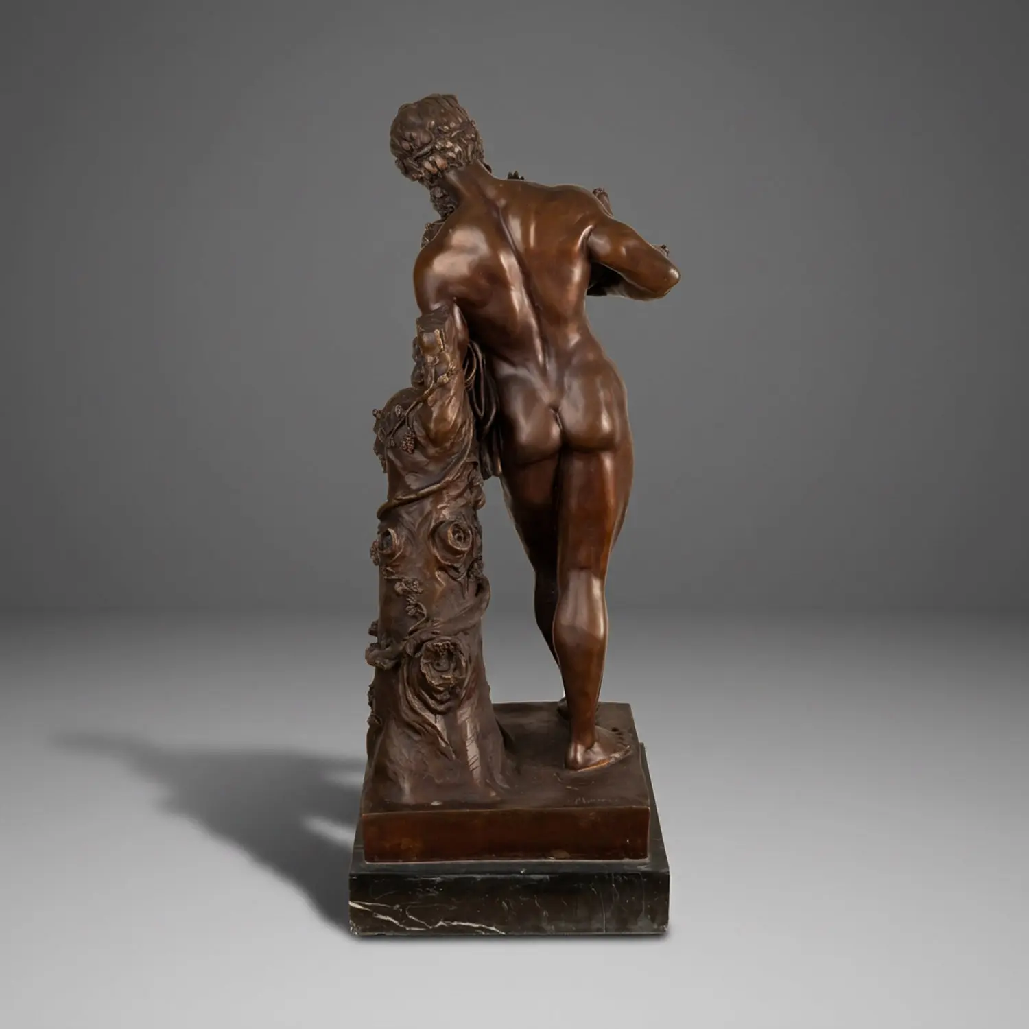 Silenus with the Child Dionysus · vista 3/6