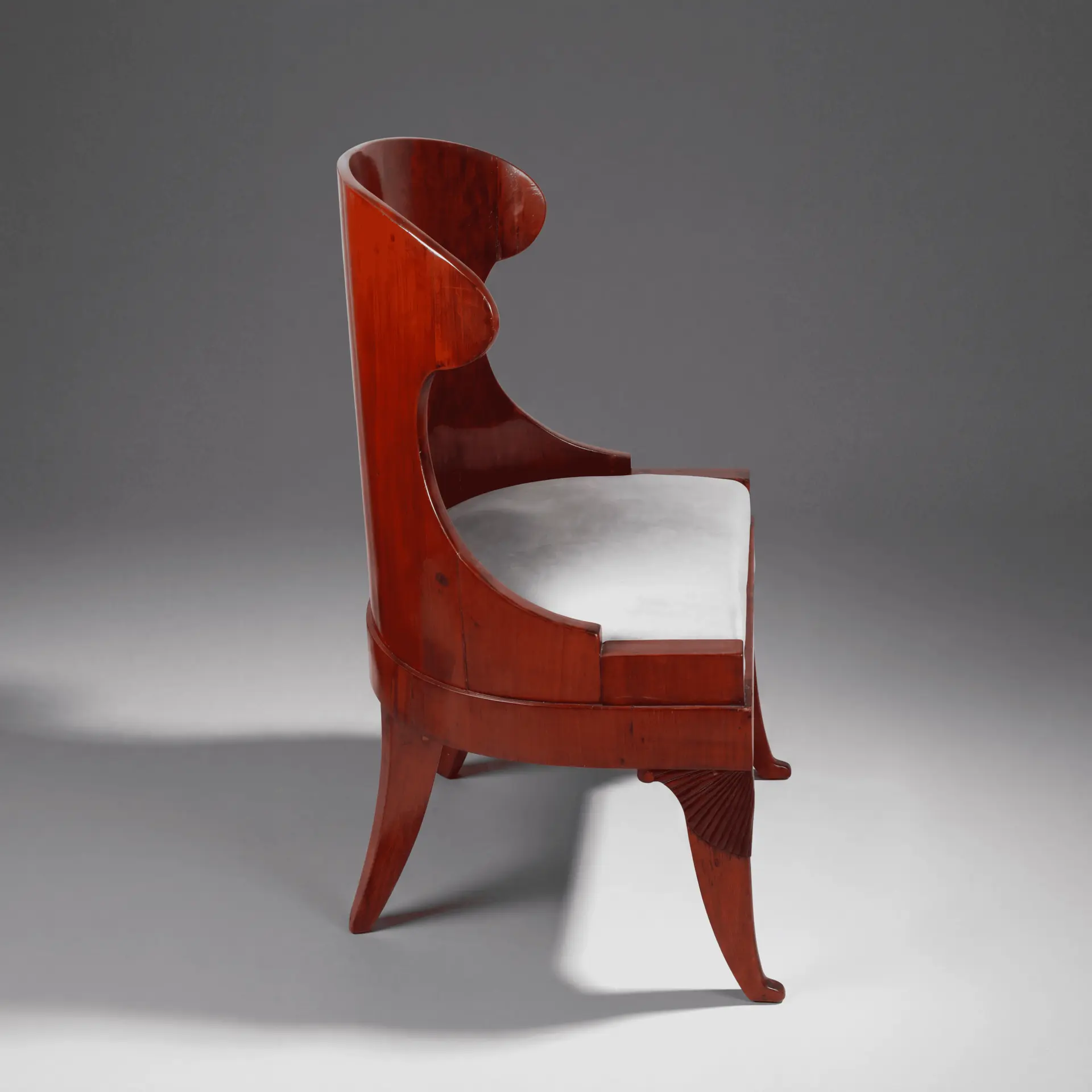 Pair of Russian Armchairs · vista 2/6