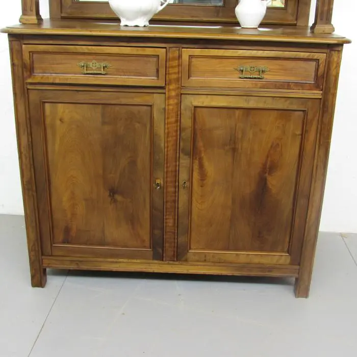 Alacena antigua restaurada de madera de nogal, Armarios y Vitrinas · vista 7/7