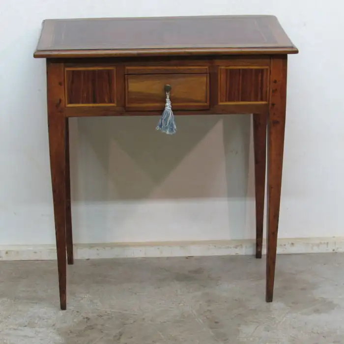 Costurero antiguo
