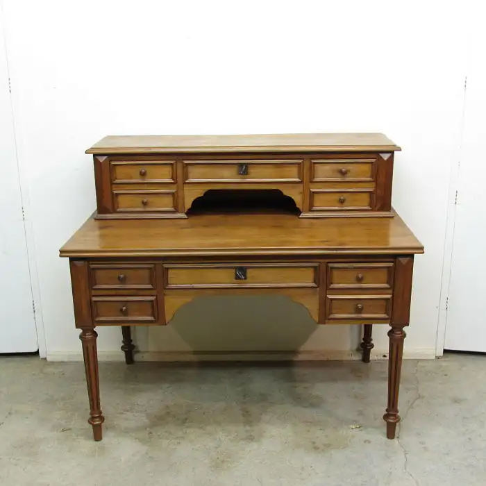 Mesa escritorio antigua