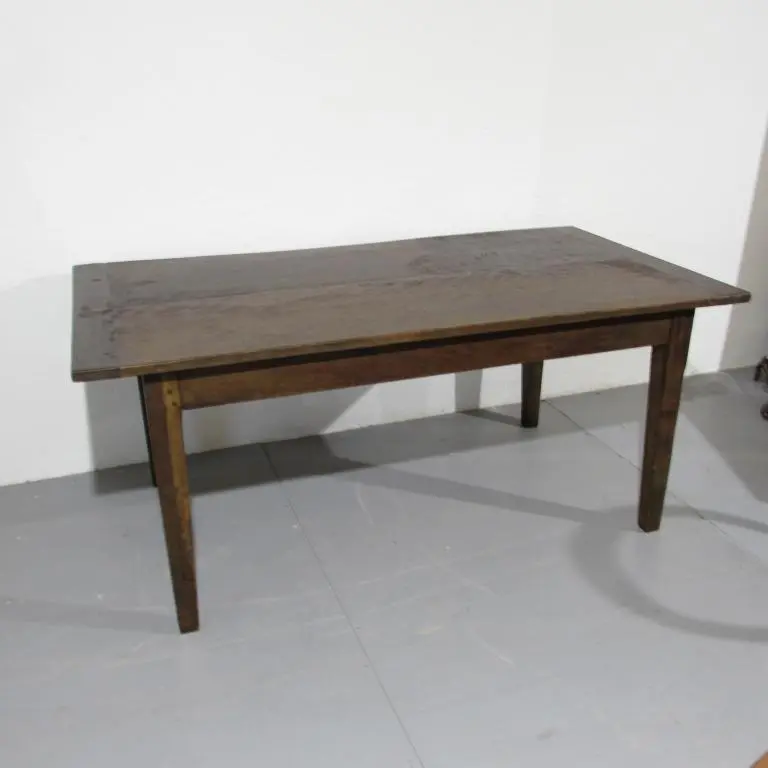 Mesa rústica de roble antiguo, Mesas