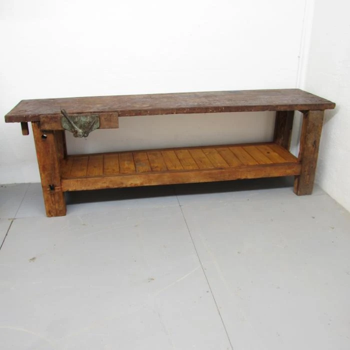 Mesa de carpintero antigua restaurada, Armarios y Vitrinas