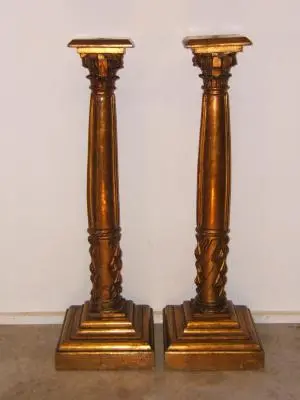 Columnas antiguas doradas, Iluminación, Siglo XVII · vista 3/4