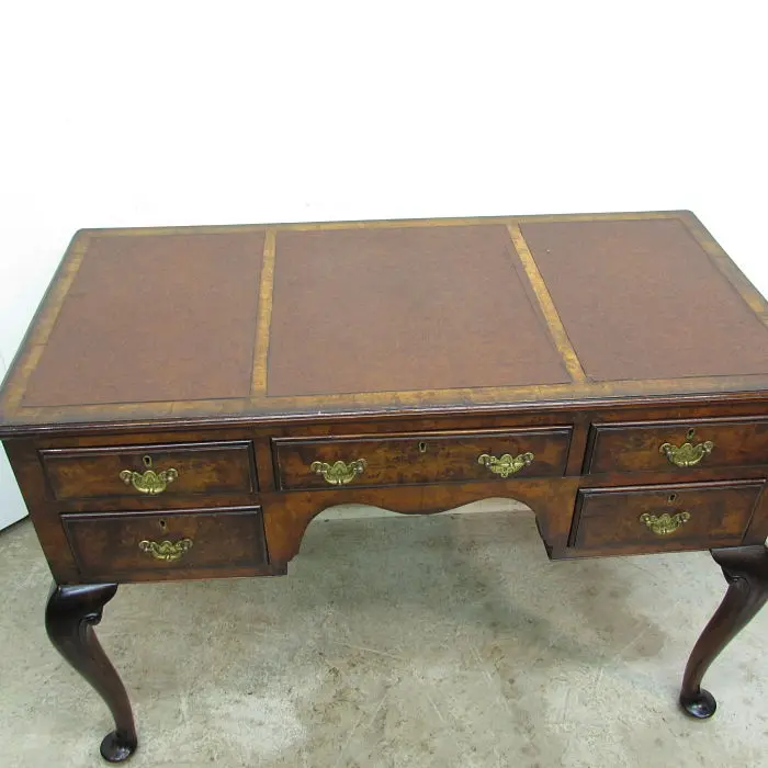 Mesa de escritorio antigua, Cómodas y Escritorios · vista 3/3