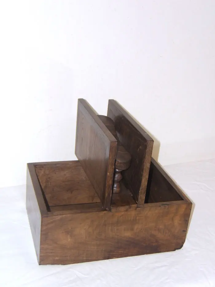 Caja de limpiabotas antigua, Objetos Decorativos · vista 2/3