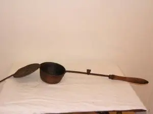 Calentador de comida antiguo, Herrería y Metal · vista 2/3