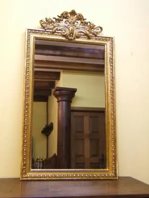 Espejo dorado antiguo, Espejos y Marcos