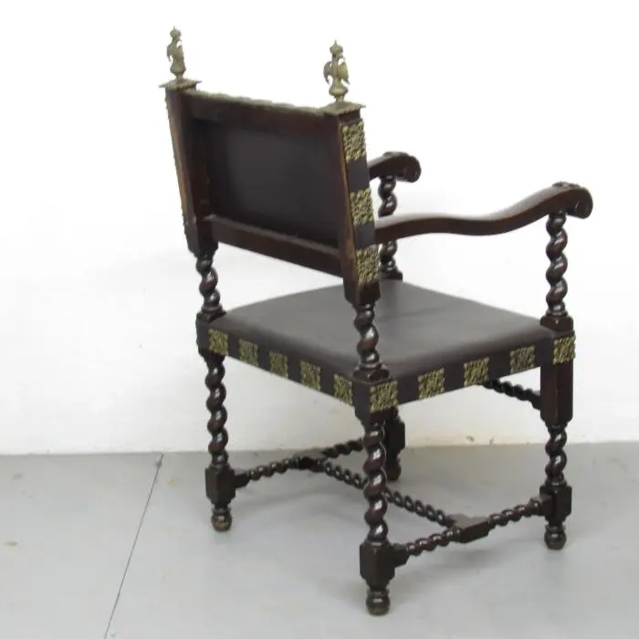 Sillón antiguo de piel, Sillas y Asientos · vista 3/3