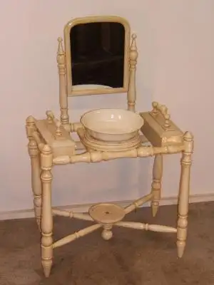 Lavabo antiguo pintado