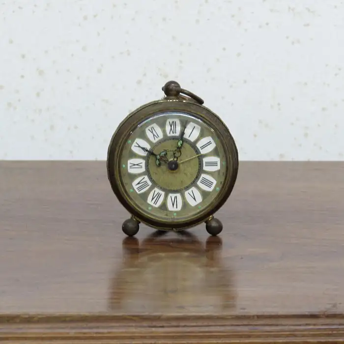 Reloj despertador antiguo