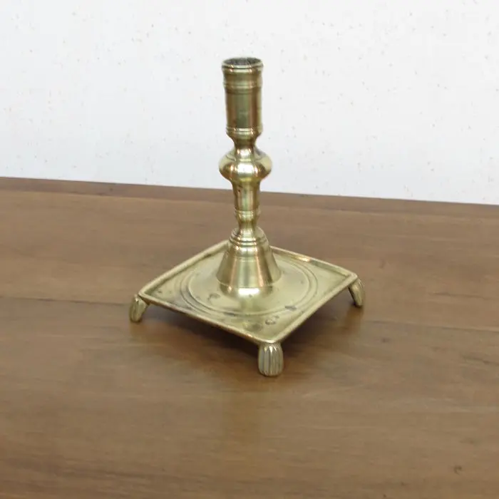 Candelabro de cuatro patas antiguo, Iluminación · vista 2/2