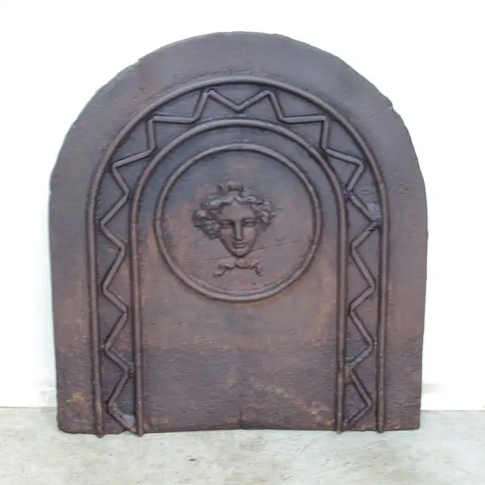 Chapa de chimenea antigua