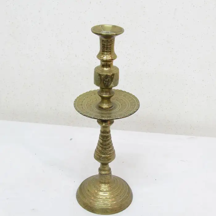 Candelabro de bronce