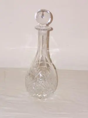 Licorera antigua de cristal, Cerámica y Alfarería