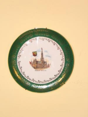 Plato antiguo de porcelana, Cerámica y Alfarería