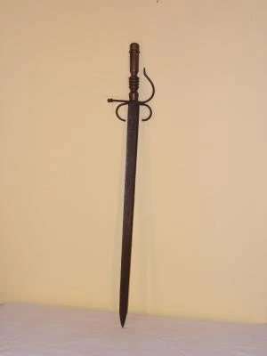 Espada antigua, Herrería y Metal