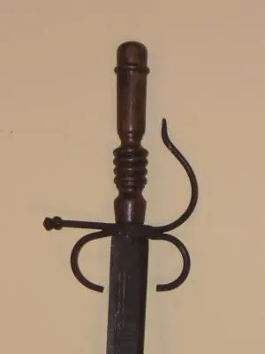 Espada antigua, Herrería y Metal · vista 2/2