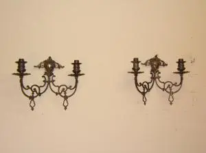 Pareja de apliques antiguos, Iluminación