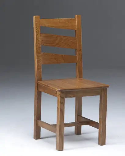 Silla de roble rústica