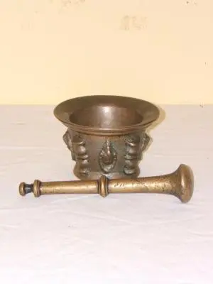 Almidez antiguo, Herrería y Metal · vista 2/2