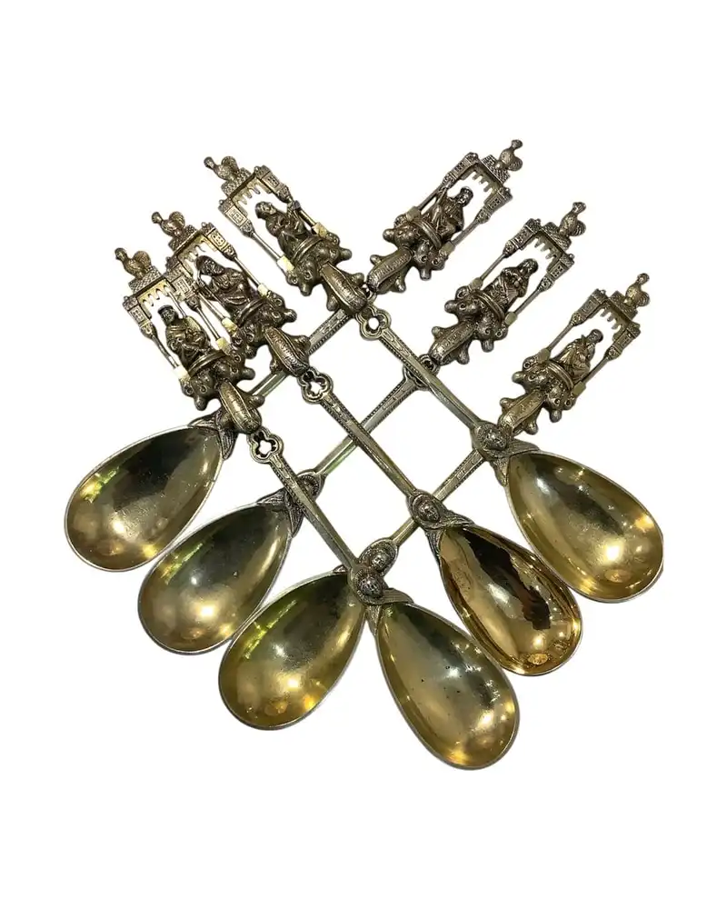 Colección de Cucharas de Plata Religiosas